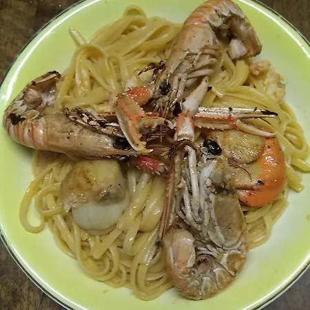 بيت ضيافة La Caverne Du Buisson