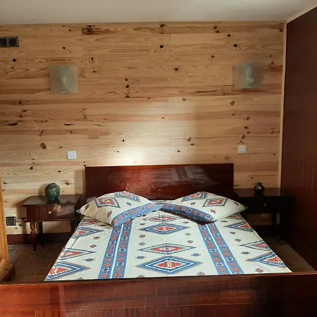 La Caverne Du Buisson Truffe