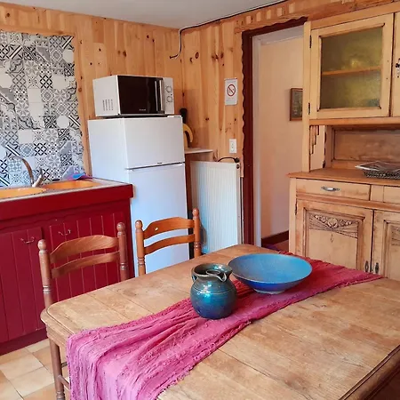 بيت ضيافة La Caverne Du Buisson Truffe