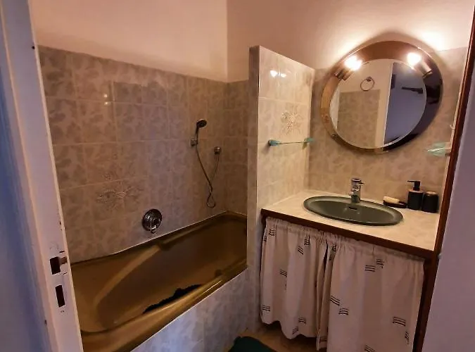 Guest house La Caverne Du Buisson