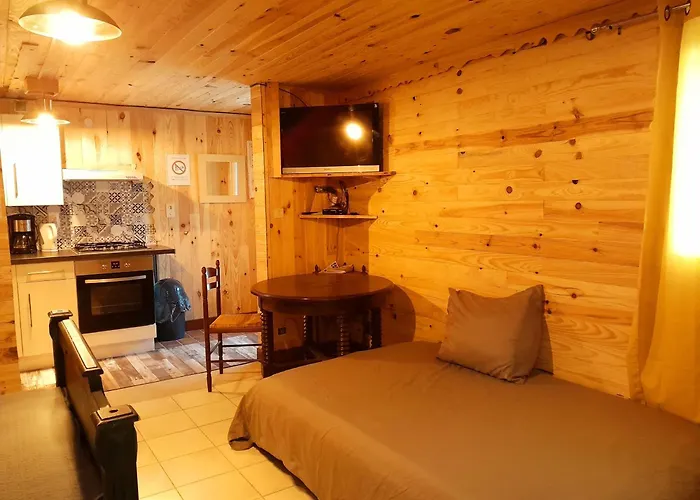 Guest house La Caverne Du Buisson Truffe